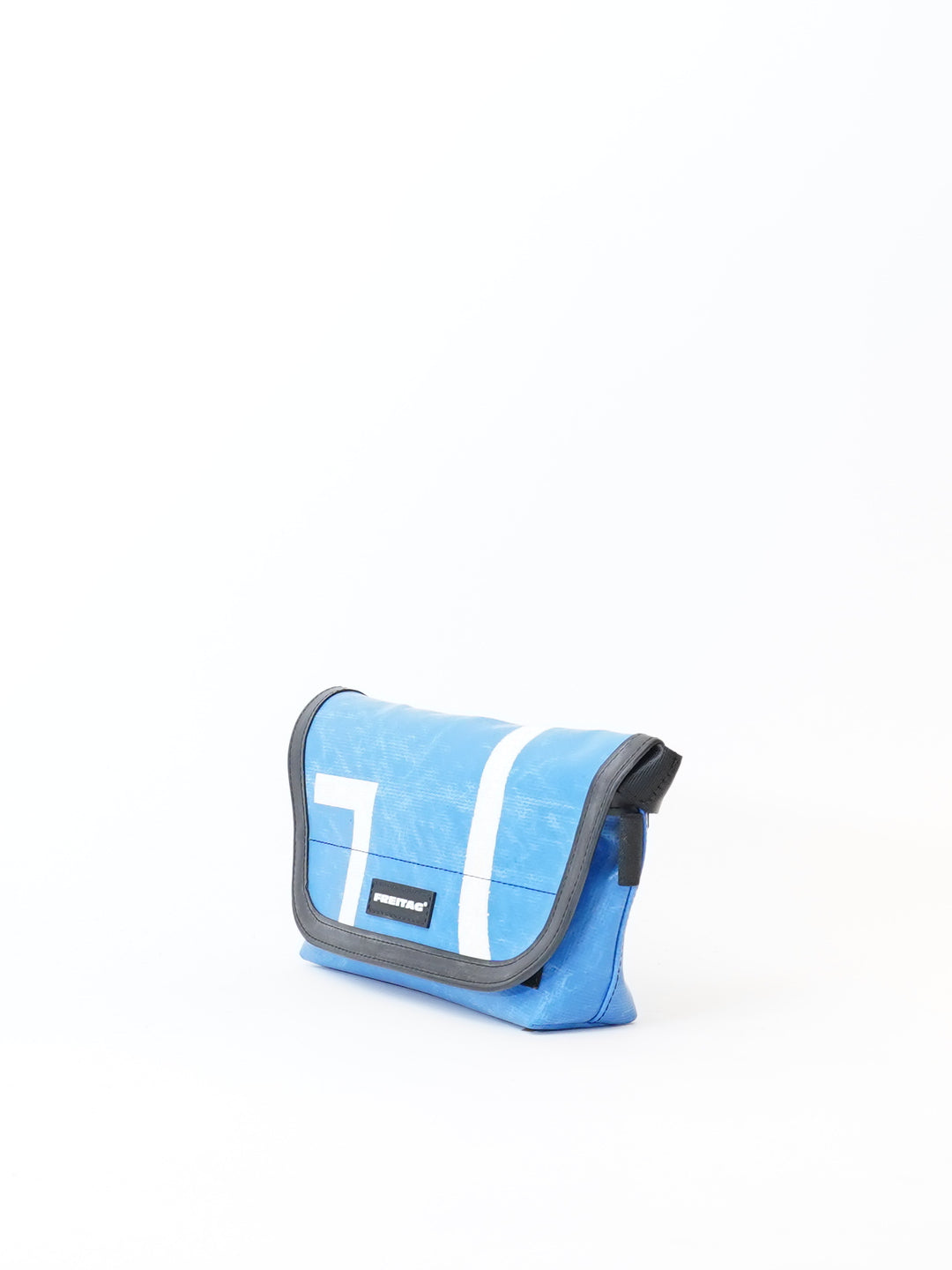 F153 Jamie - blue/white