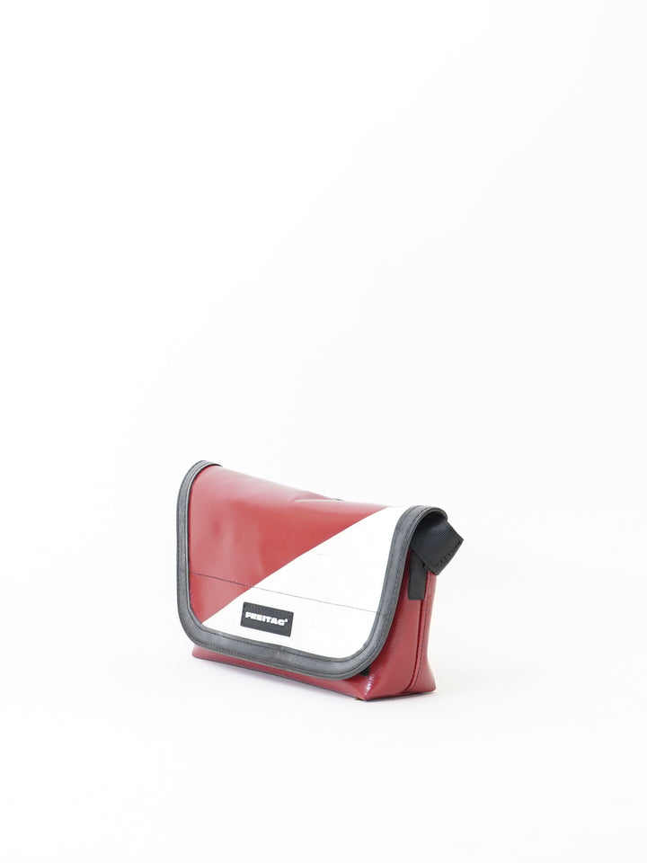 F153 Jamie - red/white