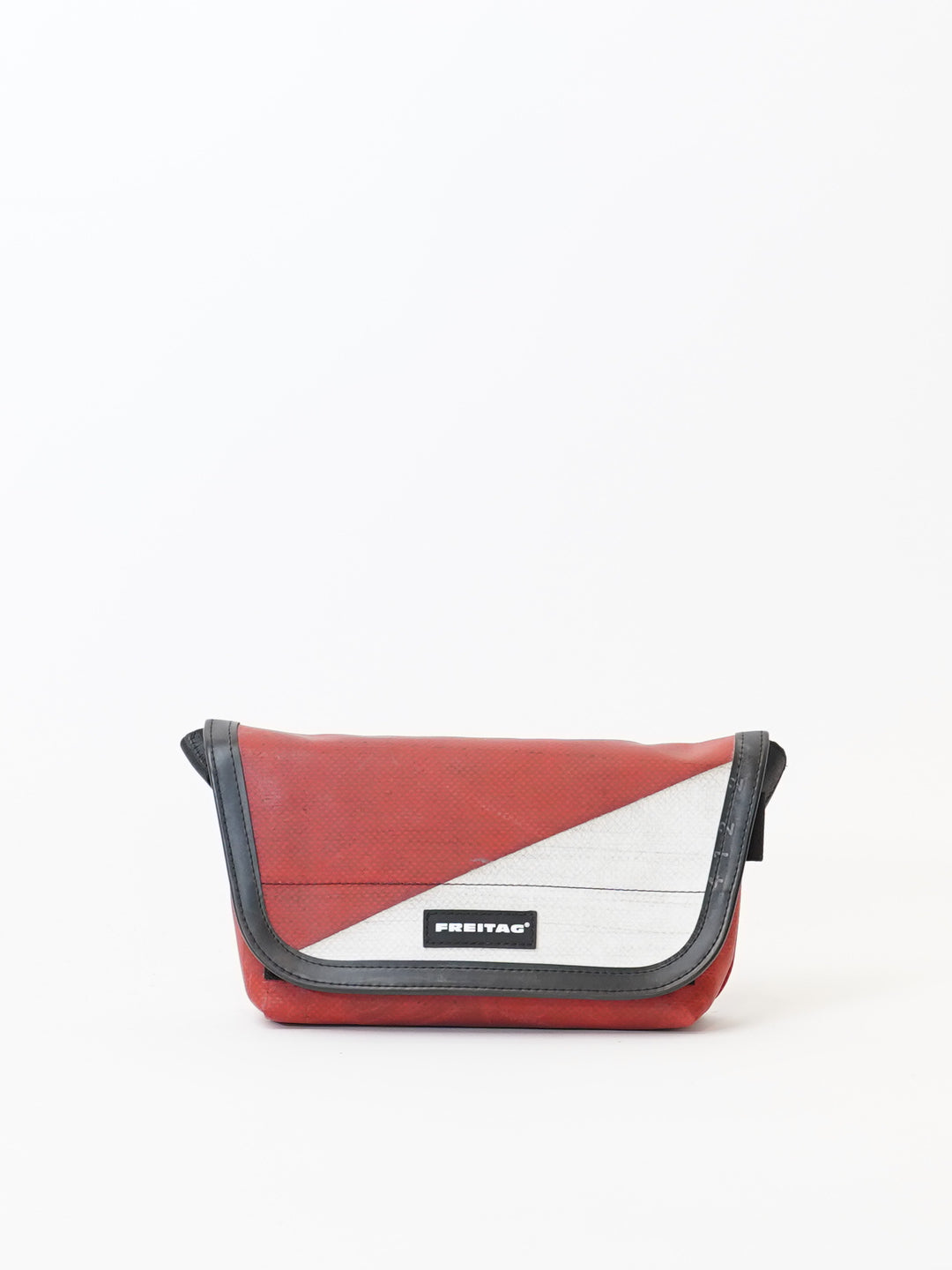 F153 Jamie - red/white