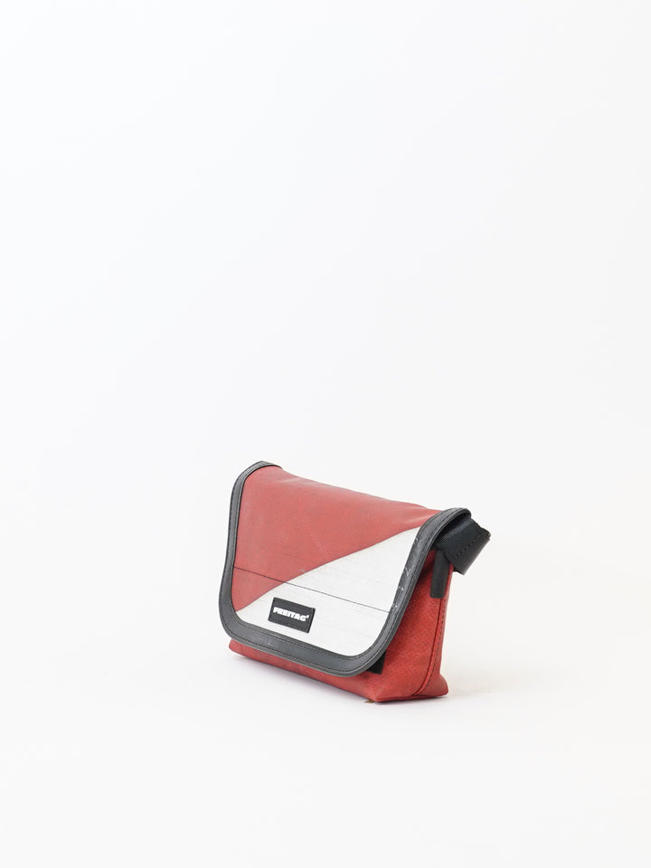 F153 Jamie - red/white