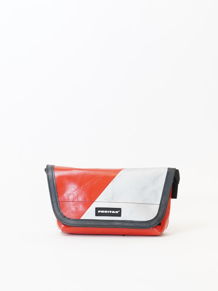 F153 Jamie - red/silver