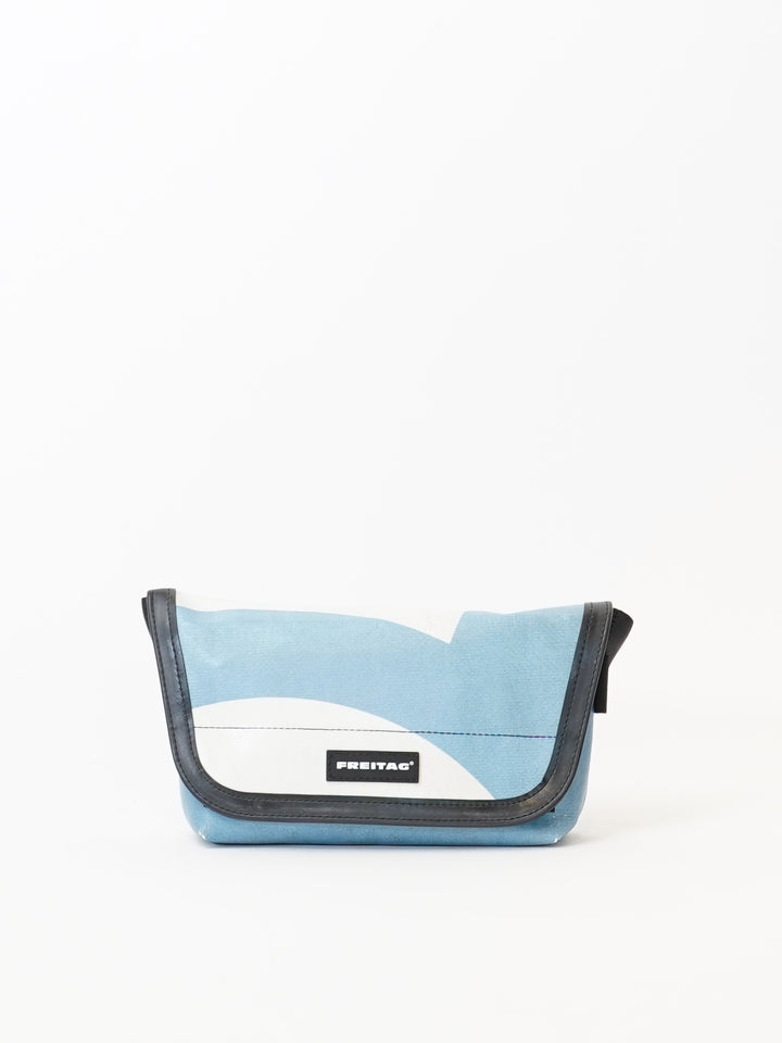 F153 Jamie - blue/white