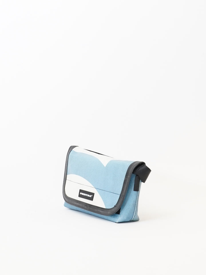 F153 Jamie - blue/white