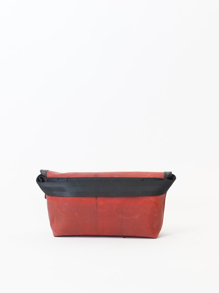 F153 Jamie - red/white