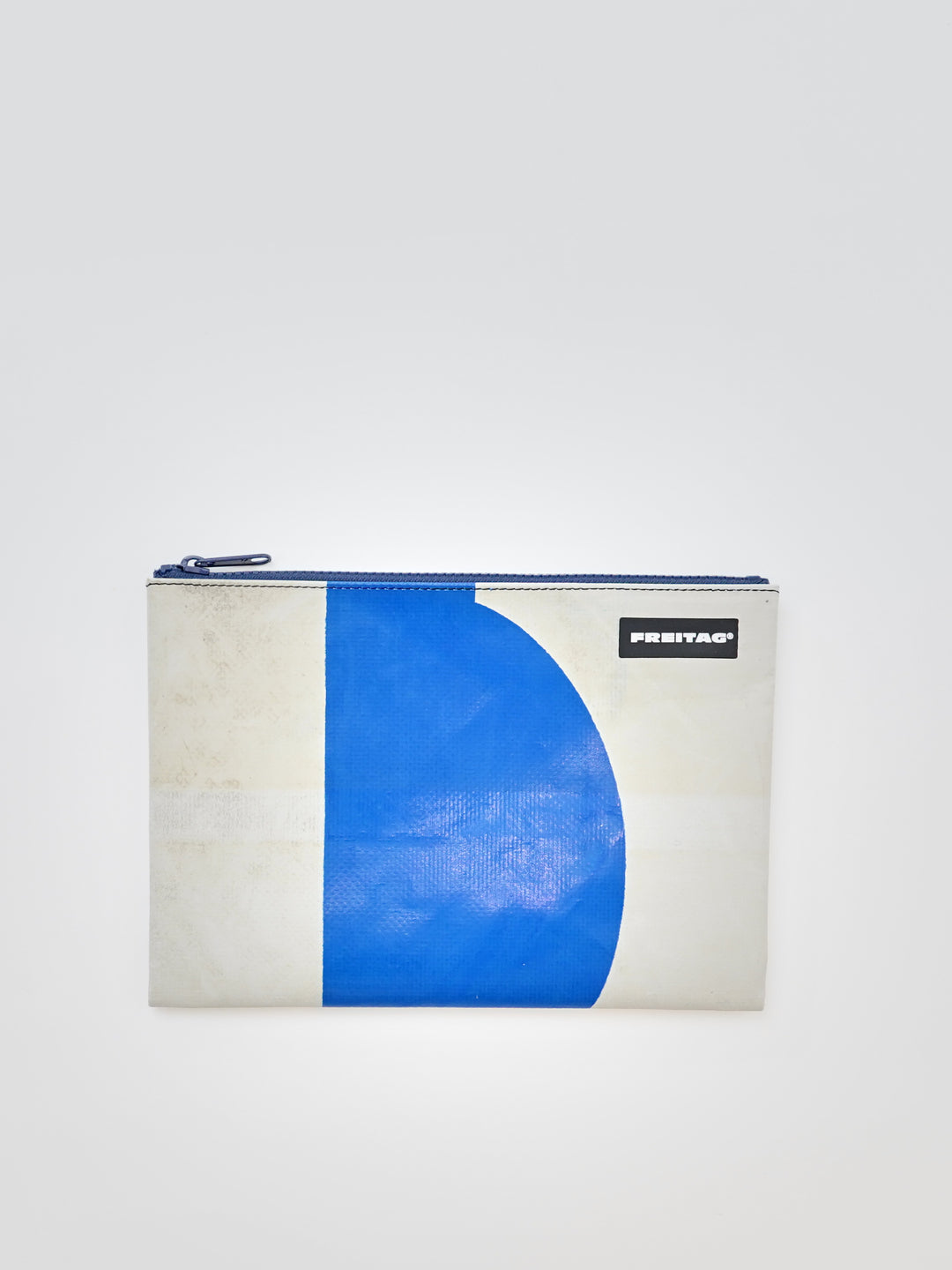 F07 Chuck - blue/grey