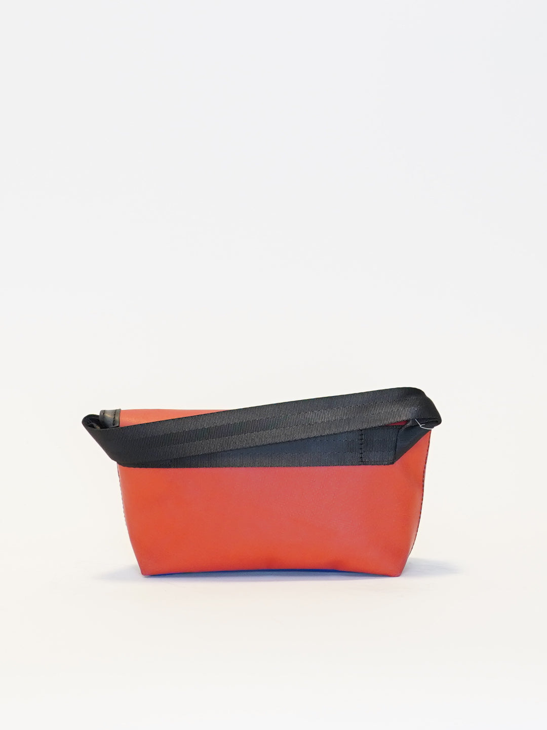 F153 Jamie - blue/red