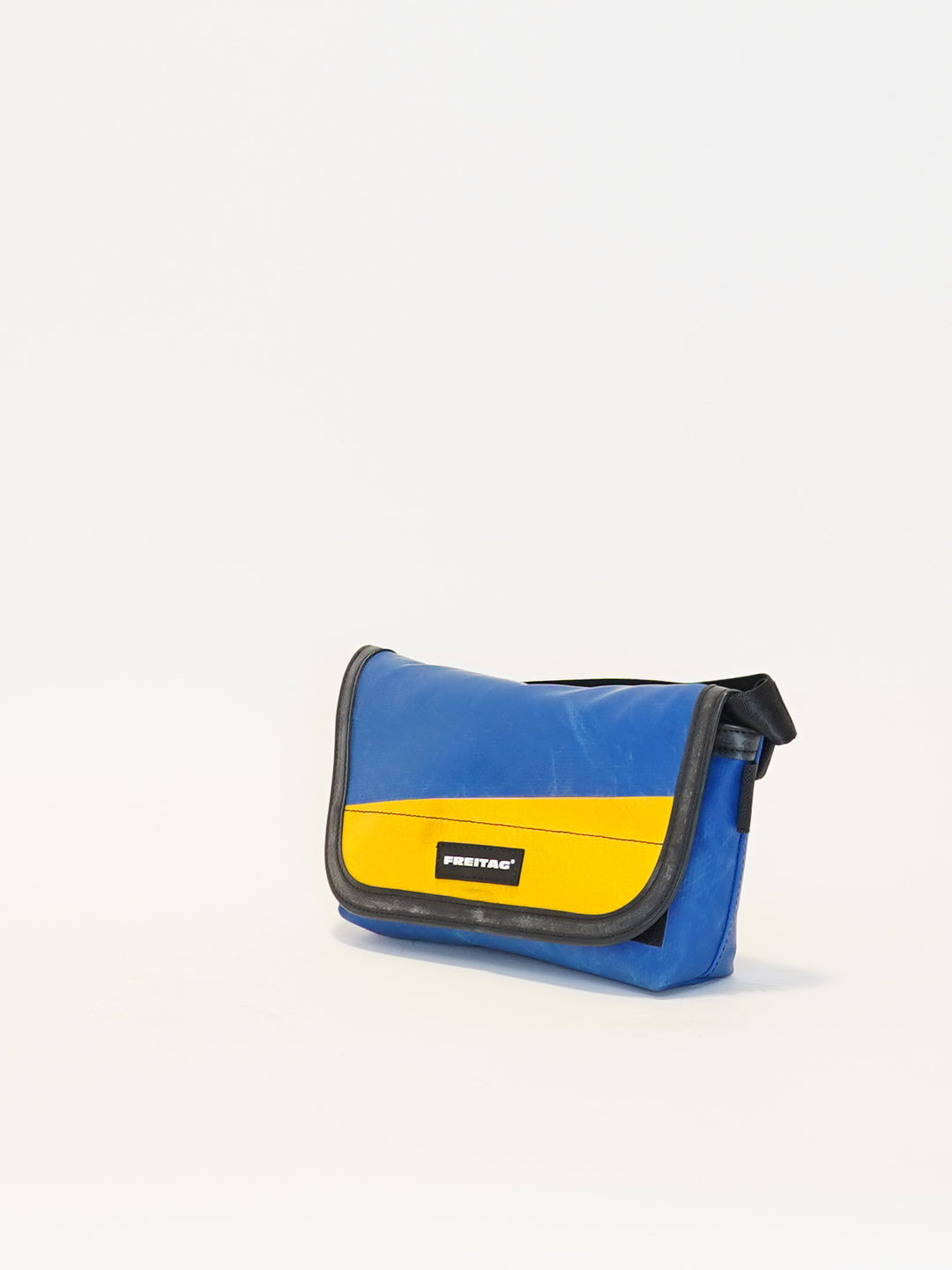 F153 Jamie - blue/yellow