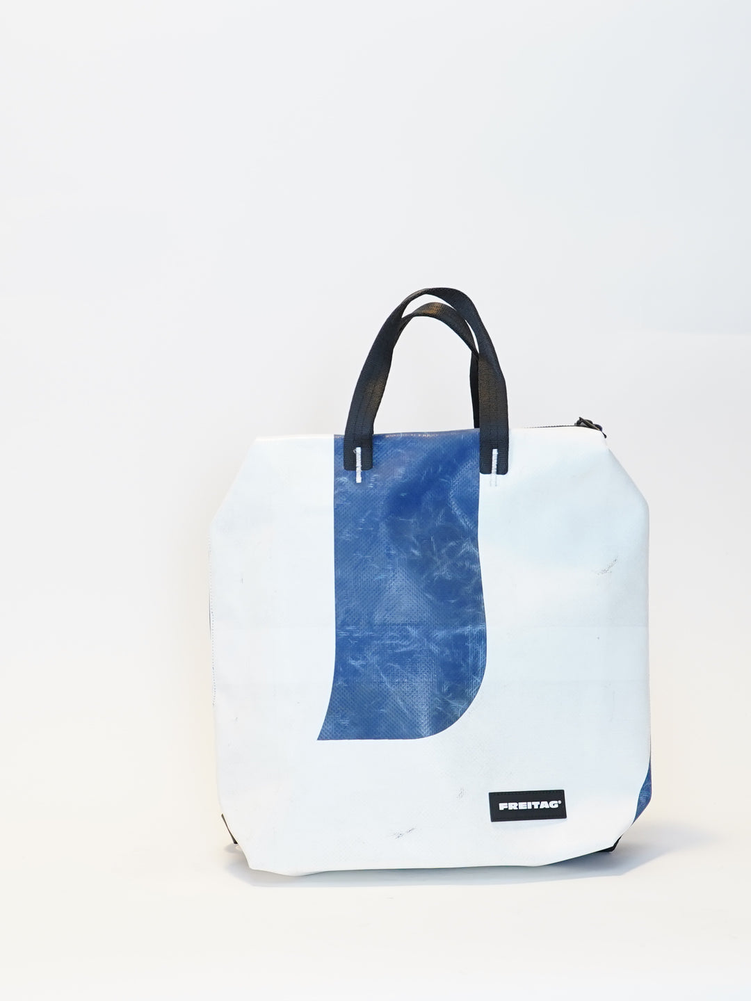 F201 Pete - blue/white