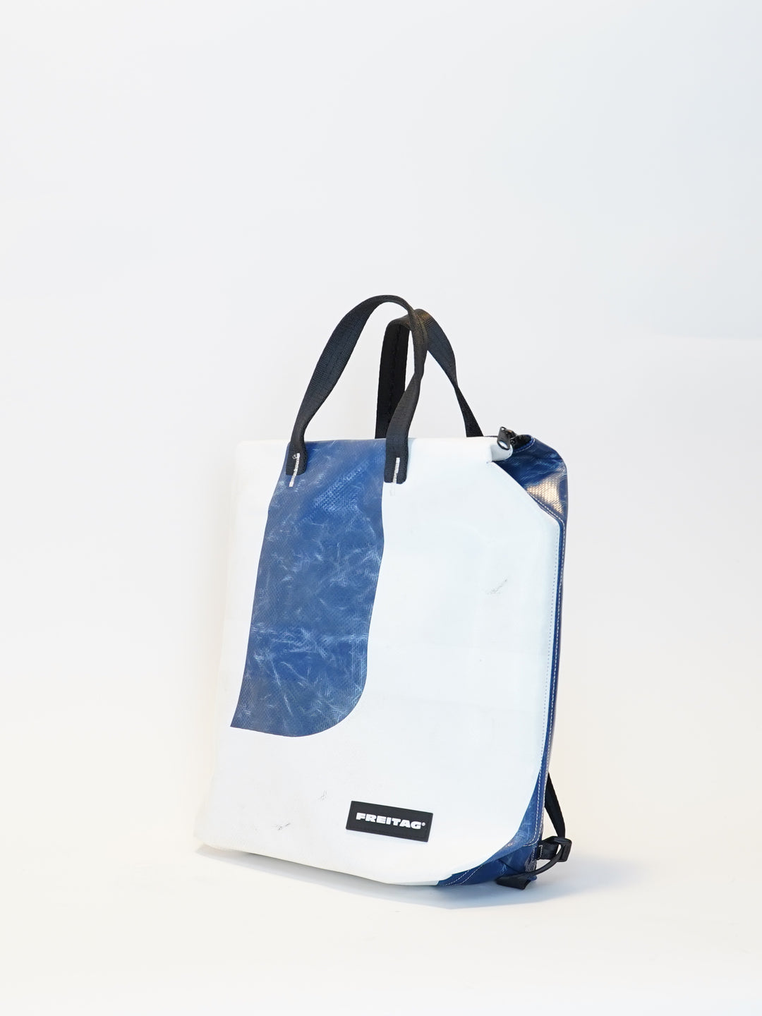 F201 Pete - blue/white