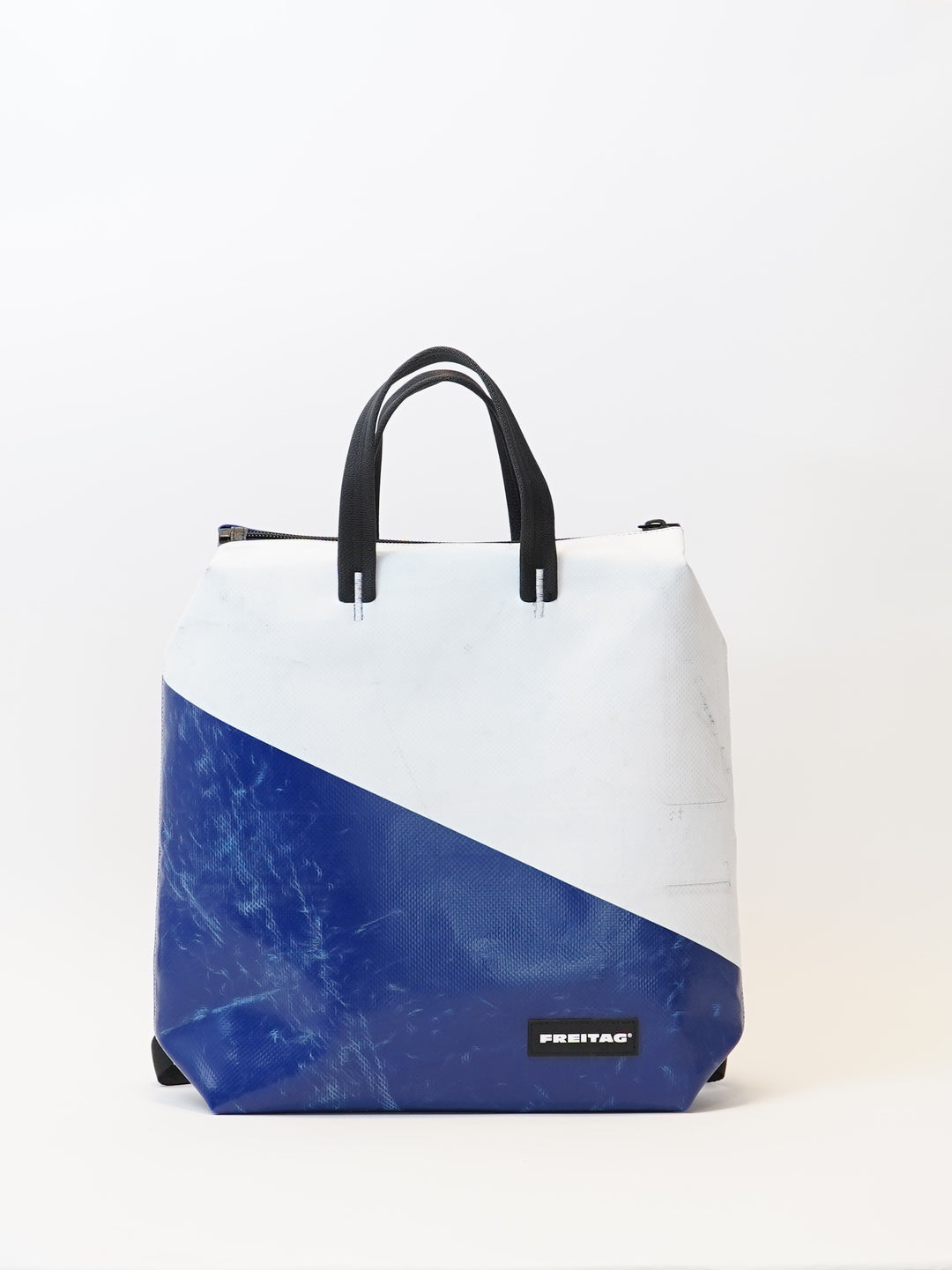 F201 Pete - blue/white