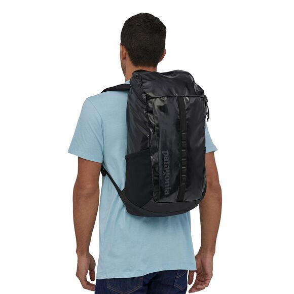 Black Hole Pack 25L  - black