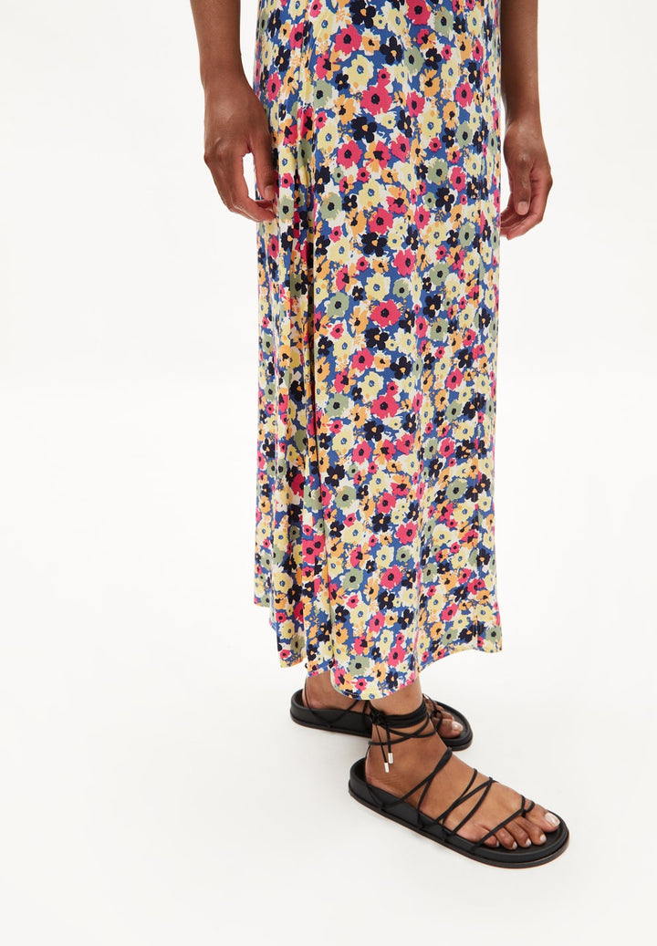 SAALANJA Painted Bloom - blueniverse