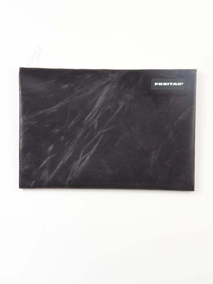 F07 CHUCK - black