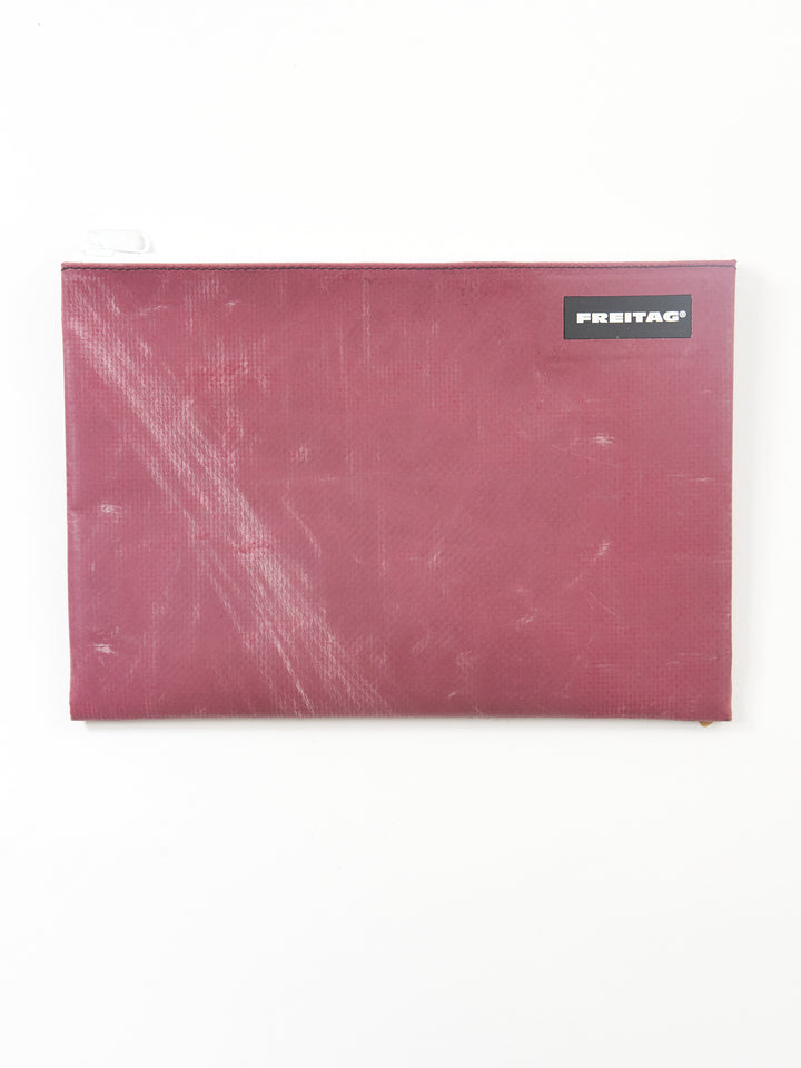 F07 CHUCK - red