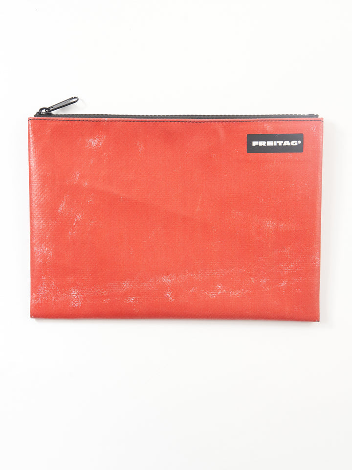 F07 CHUCK - red