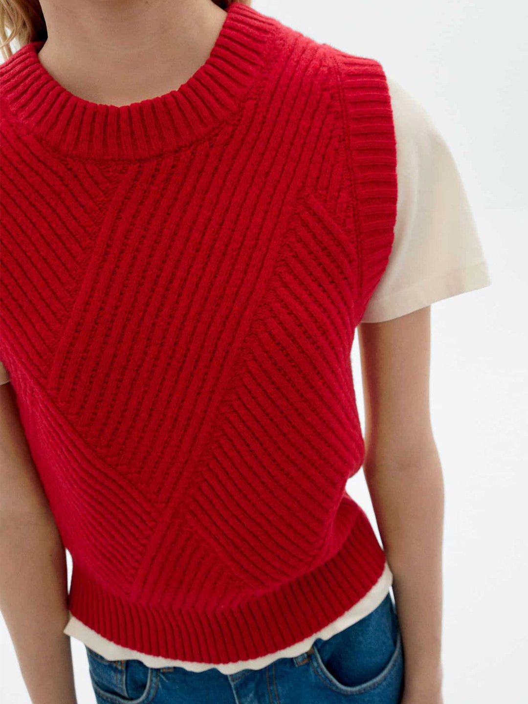RED KAIA KNITTED VEST