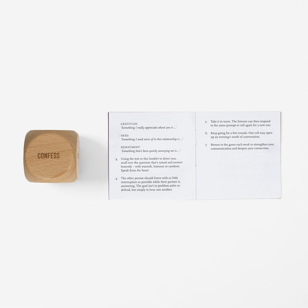 Würfelspiel "Couple's Dice" - Holz · Englisch | The School of Life