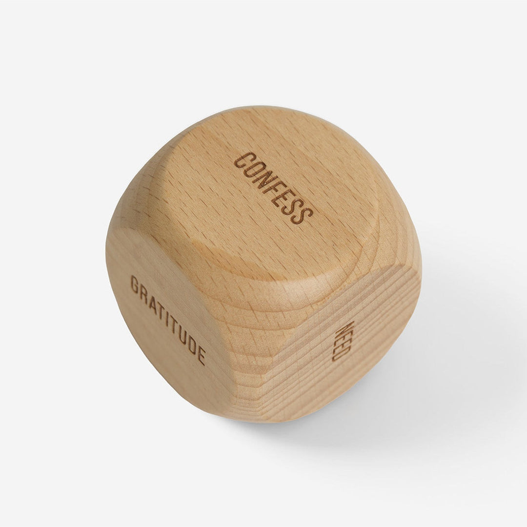 Würfelspiel "Couple's Dice" - Holz · Englisch | The School of Life