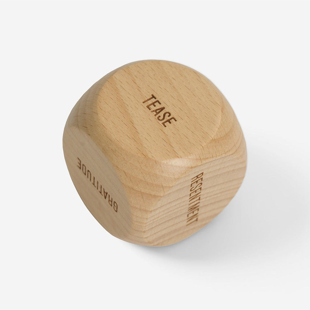 Würfelspiel "Couple's Dice" - Holz · Englisch | The School of Life