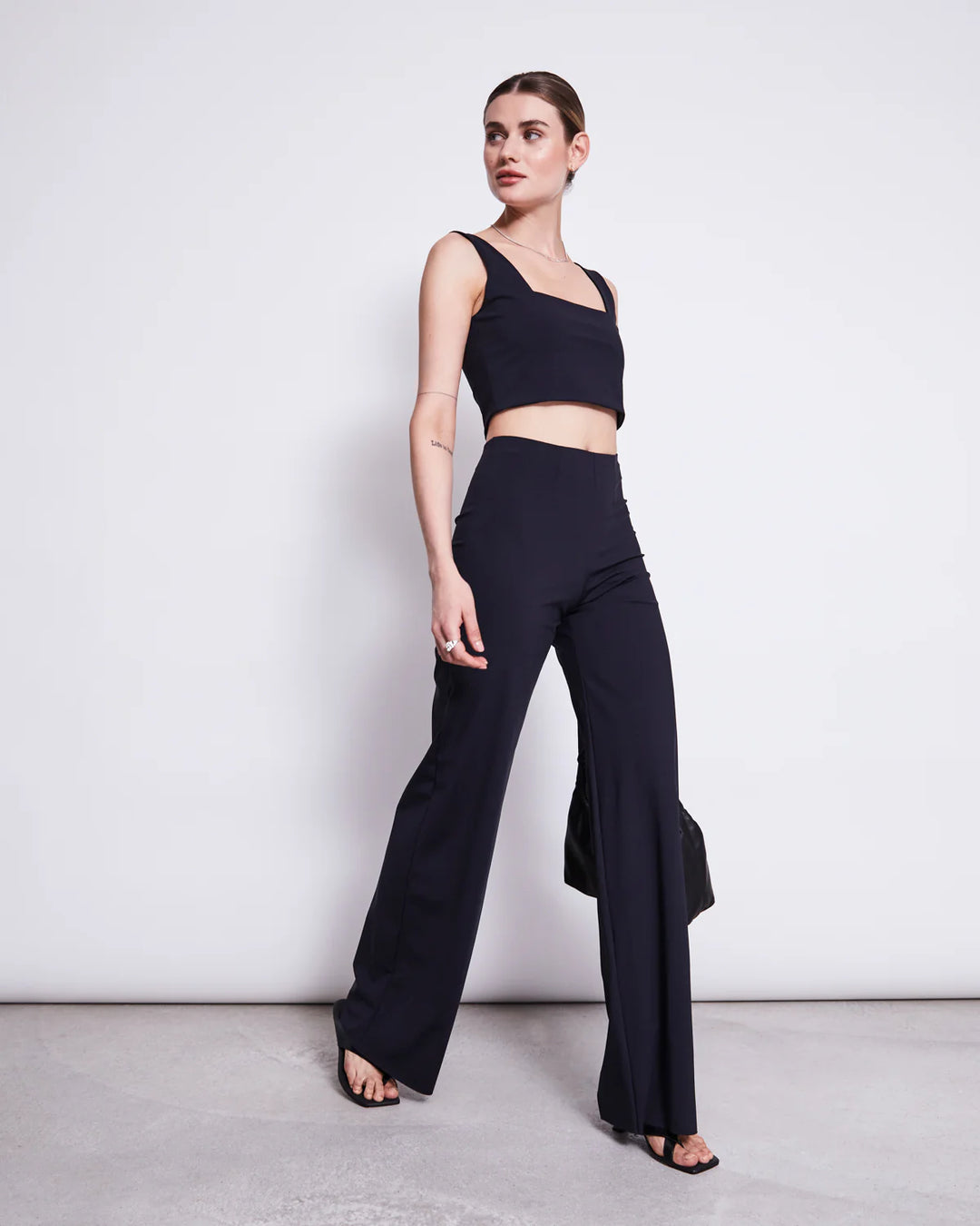 CROP TOP CANCUN BLACK
