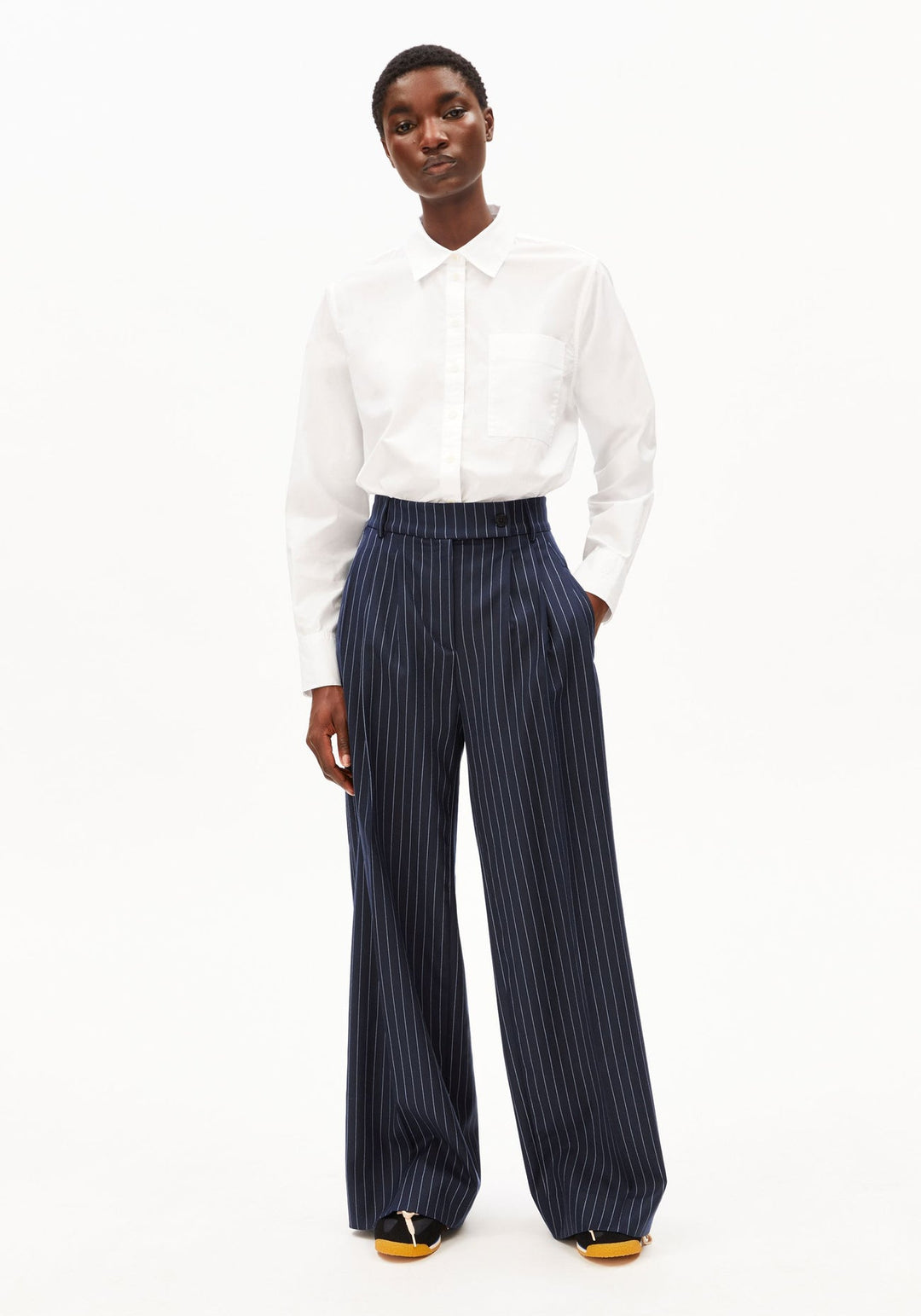 PINSTRIPE KAAYUA PANT - night sky-white