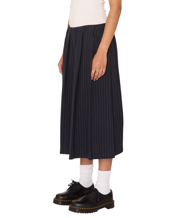 MADELINE PLEATED SKIRT - DARK NAVY MULTI