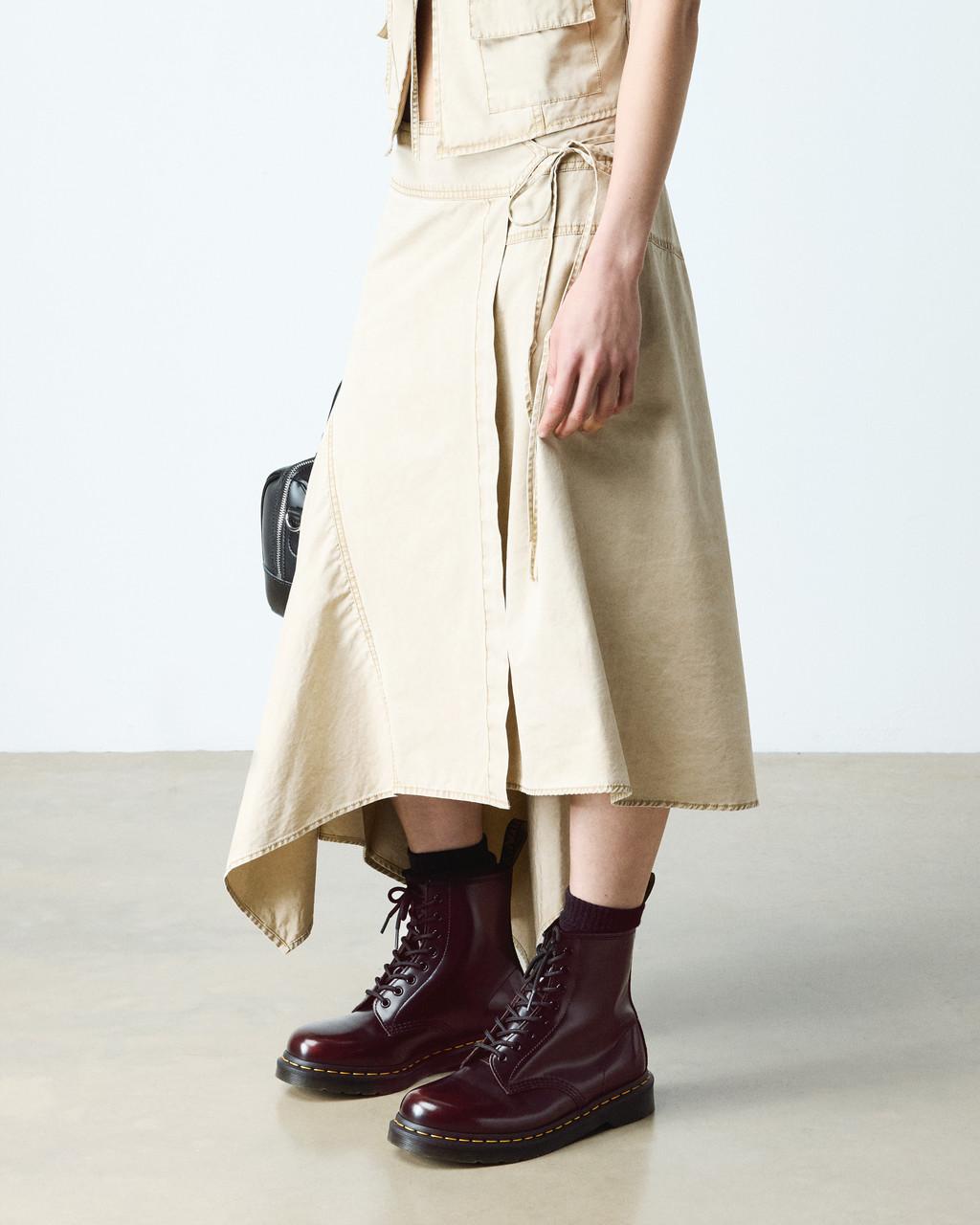 1460 -  arcadia cherry red