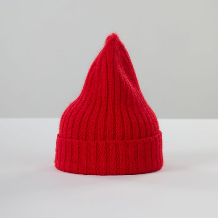 Le Grand Beanie - crimson