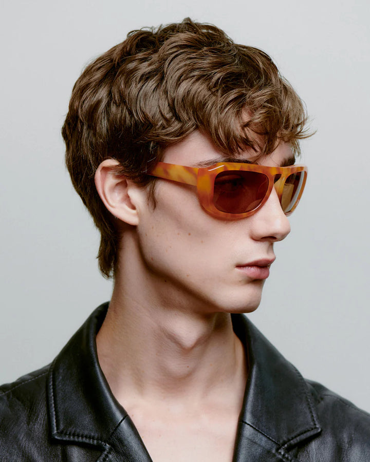 Max - burnt amber