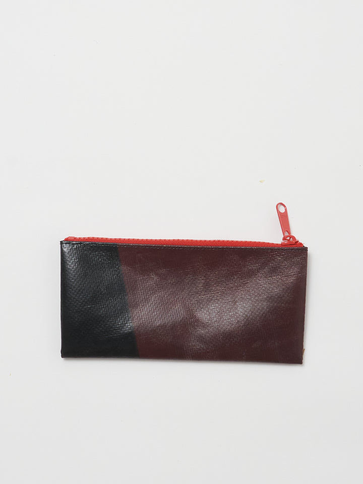 F06 Serena - brown black red