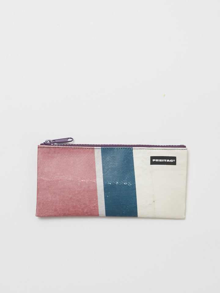 F06 Serena - red white blue