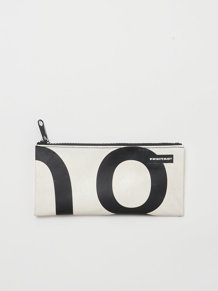 F06 Serena - white black