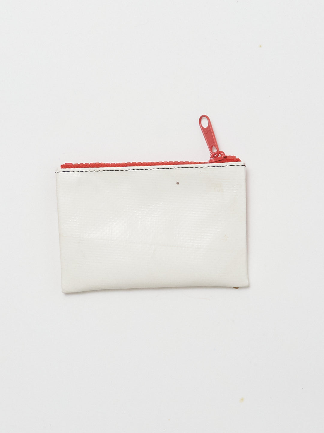 F05 Blair - white red