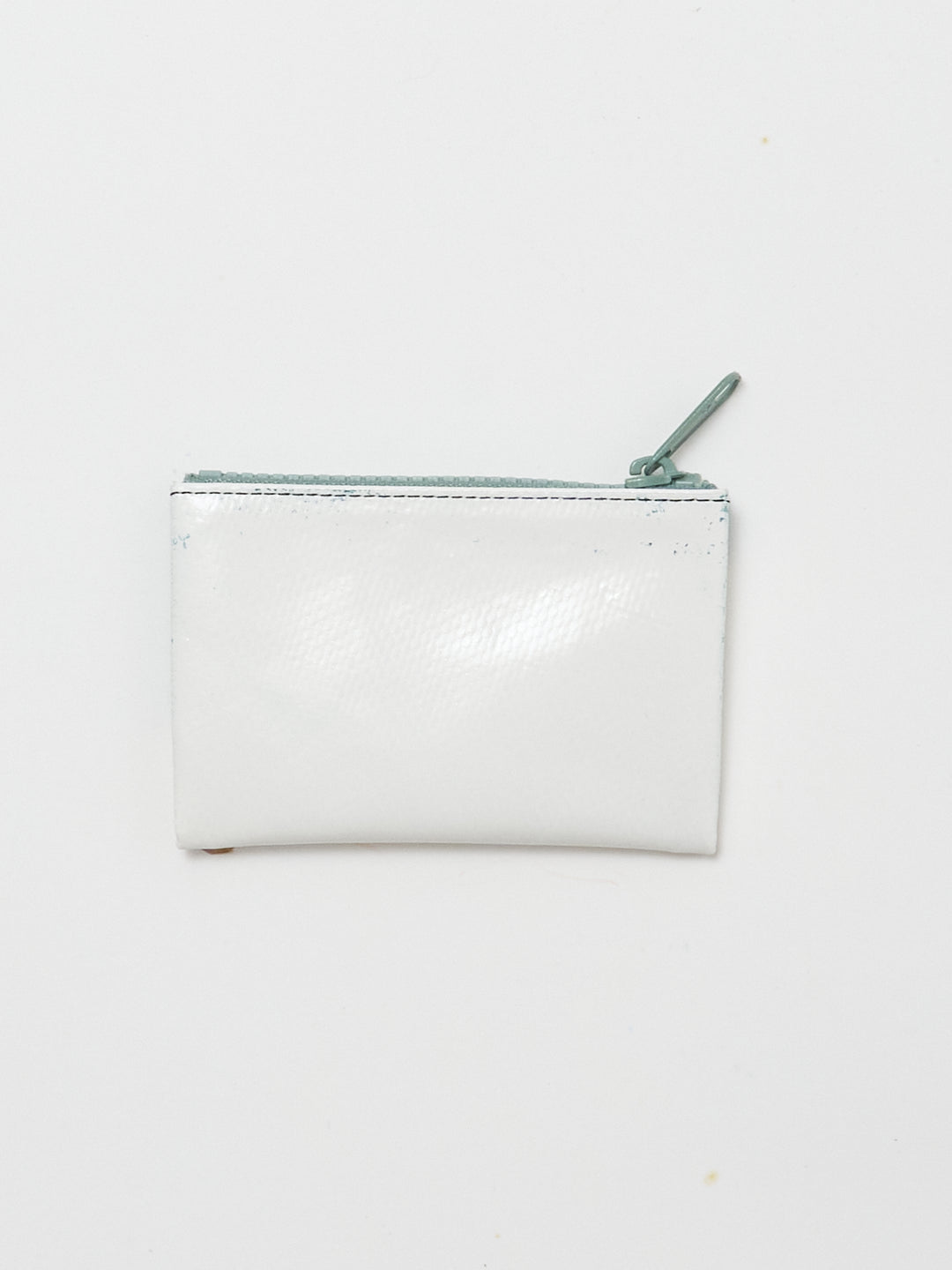 F05 Blair - white blue