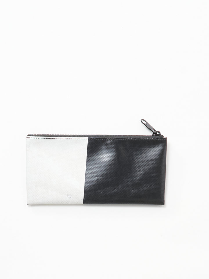F06 Serena - white black