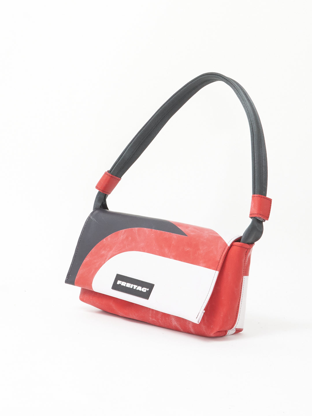 F171 LAURA - red white black