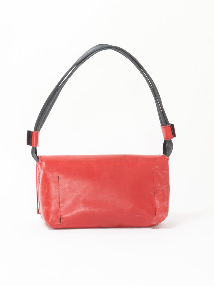 F171 LAURA - red