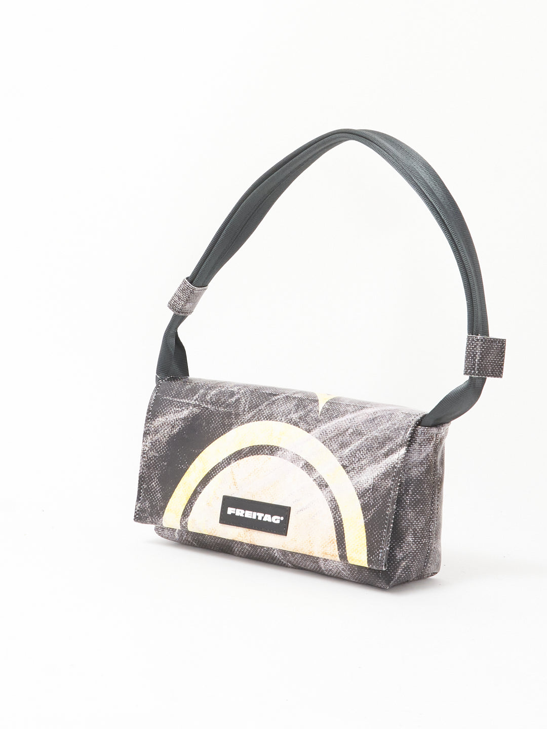 F171 LAURA - black stonewashed yellow