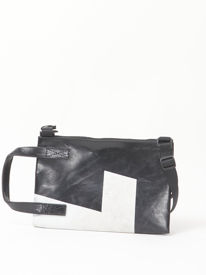 F272 EDDIE - black white