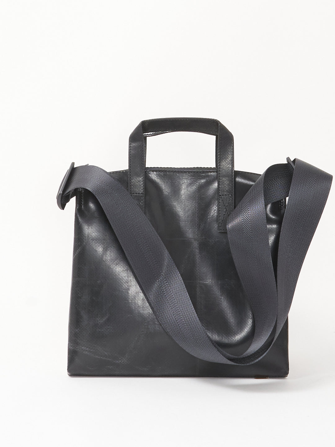 F274 RUBY - black white