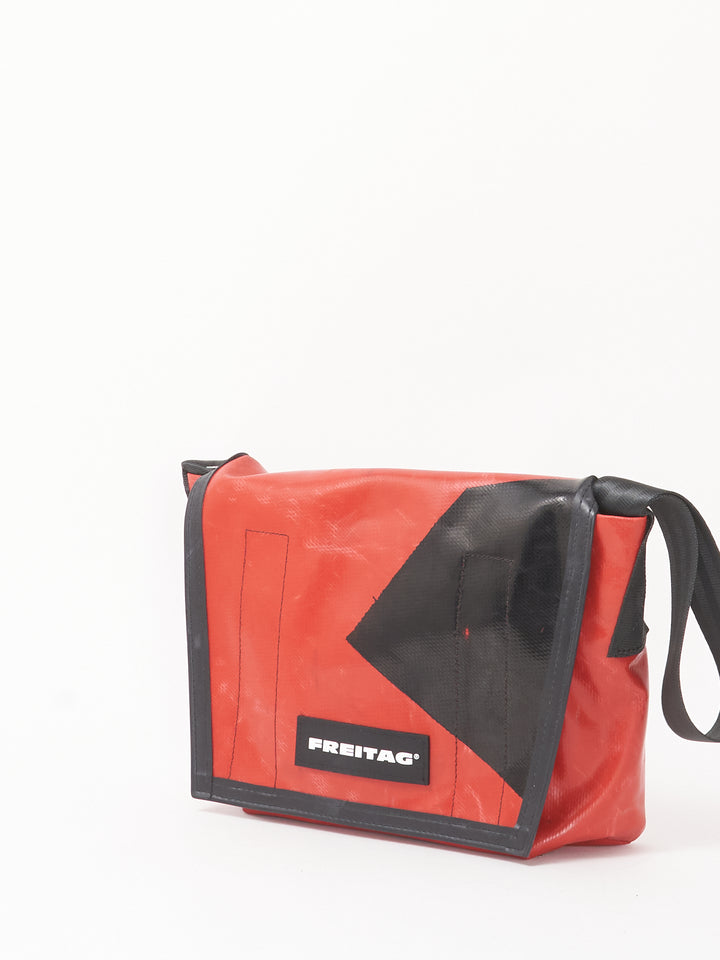 F11 LASSIE - red black