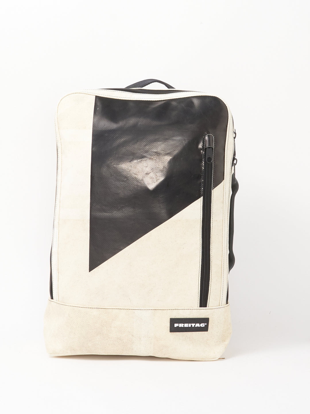F306 HAZZARD - white black