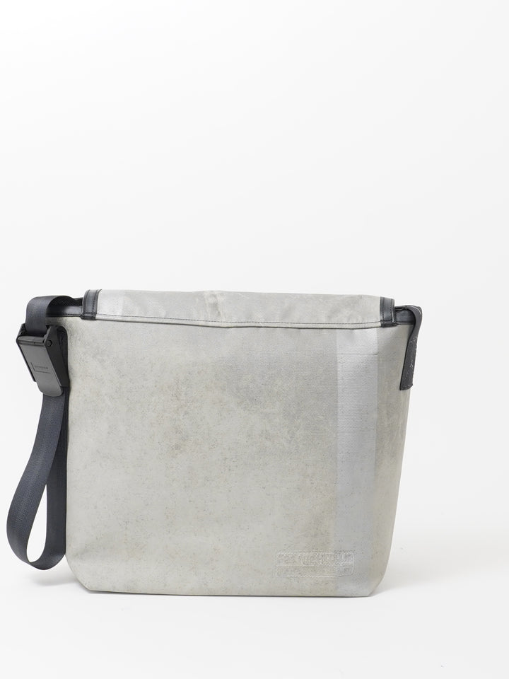 F21 Nightclub - grey blue