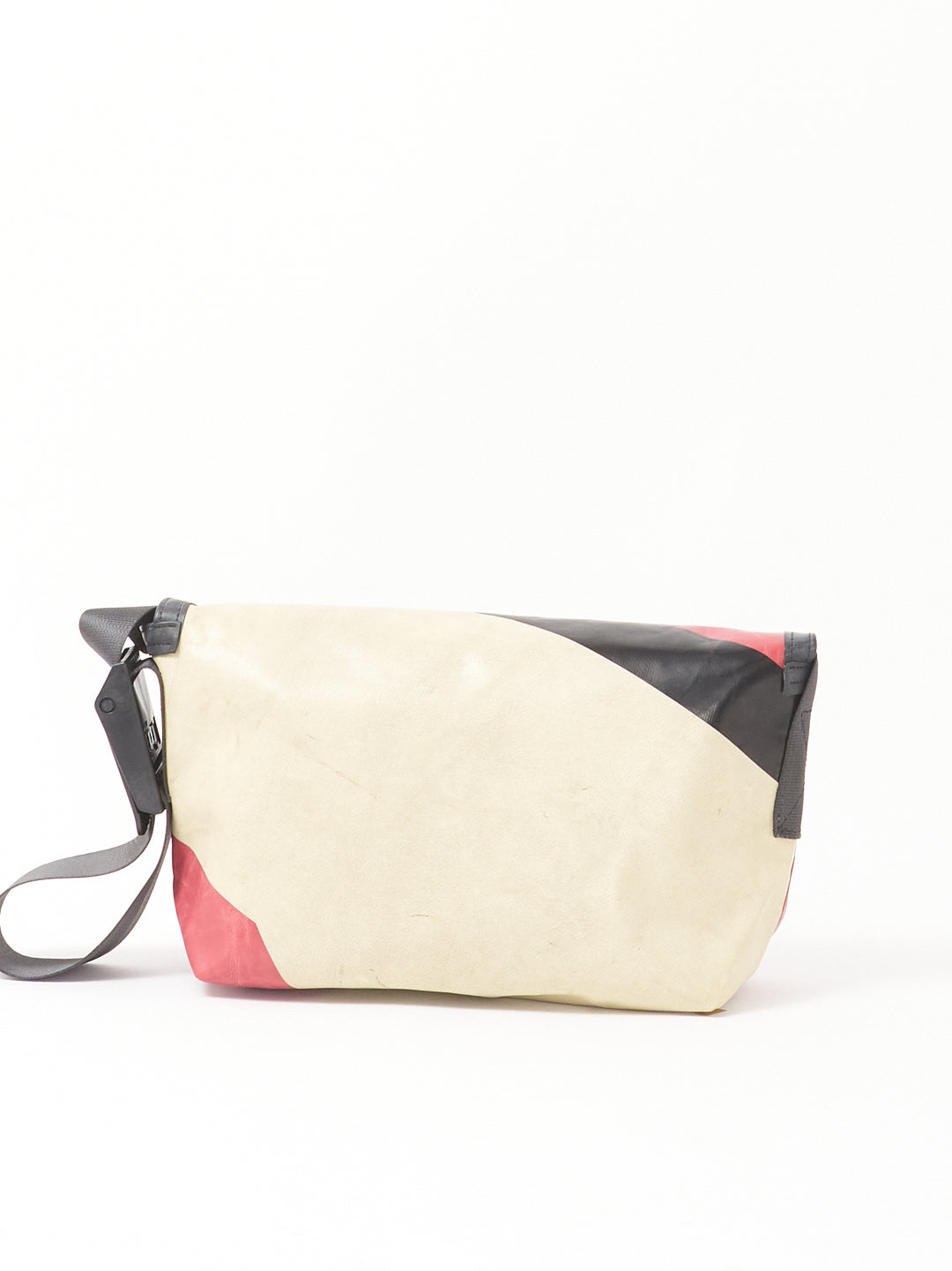F41 Hawaii Five-O  - red black beige