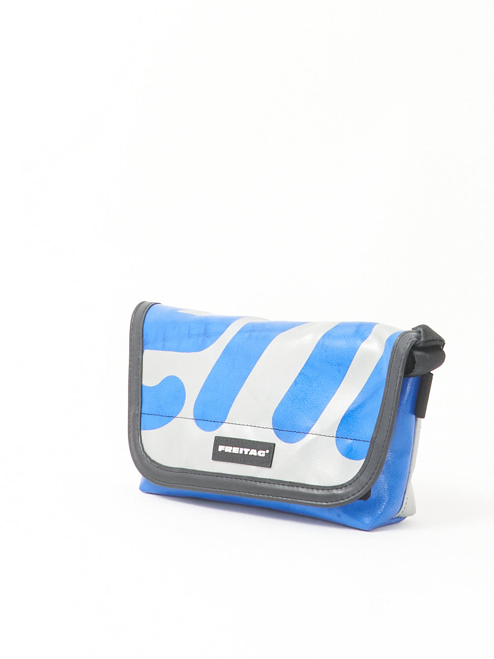 F40 Jamie - blue grey