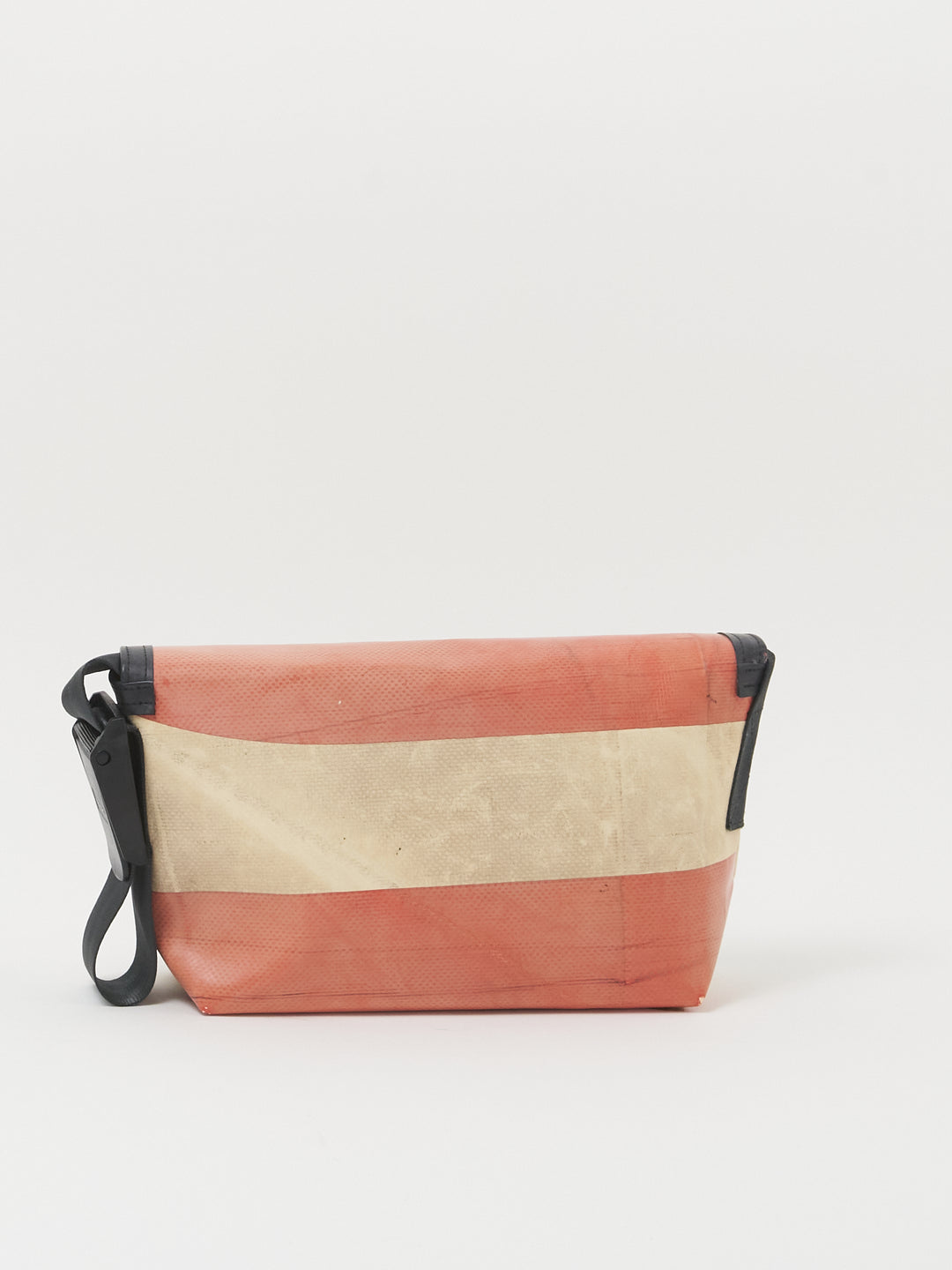 F41 Hawaii Five-O  - beige red