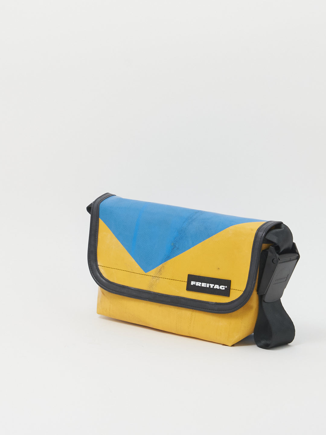 F41 Hawaii Five-O  - blue yellow