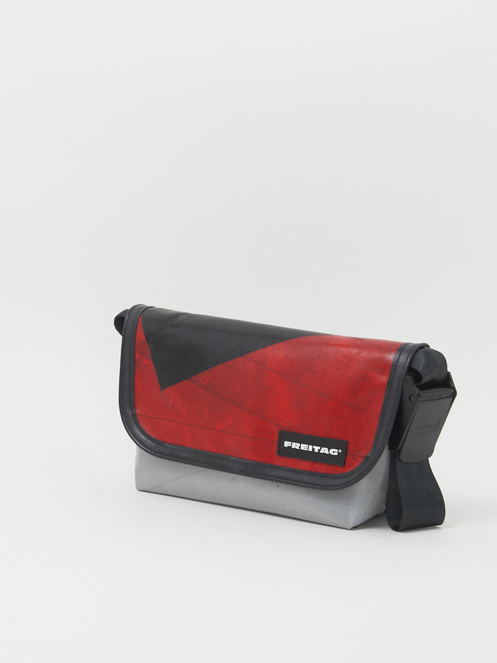 F41 Hawaii Five-O  - black red grey