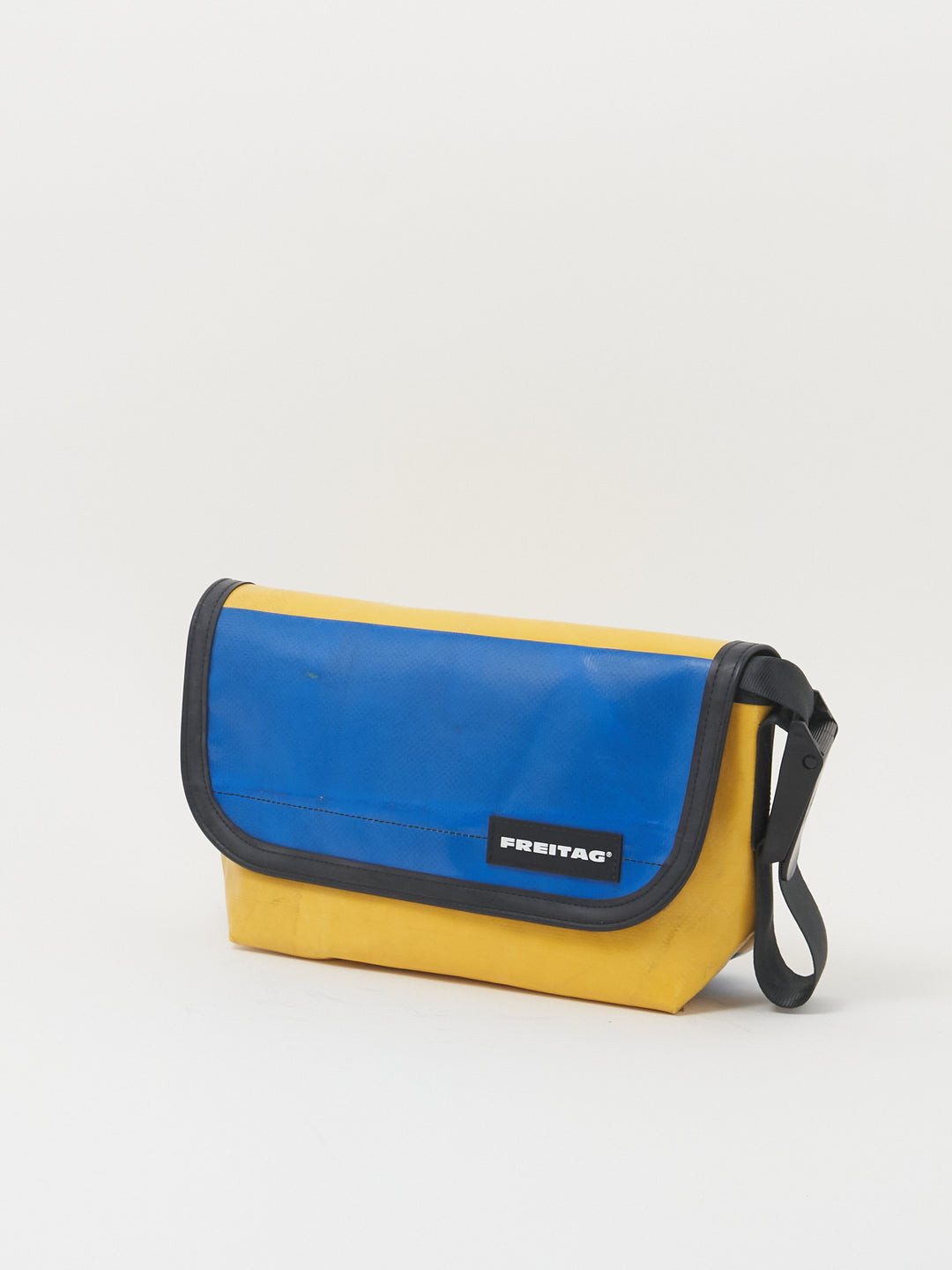 F41 Hawaii Five-O  - yellow blue