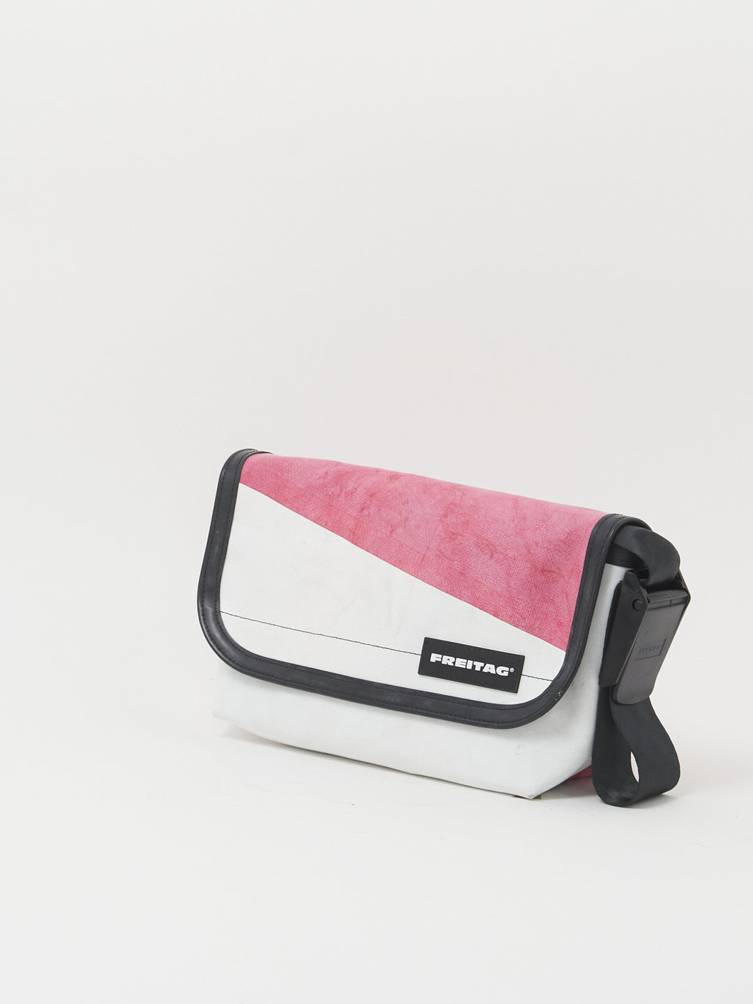 F41 Hawaii Five-O  - white red